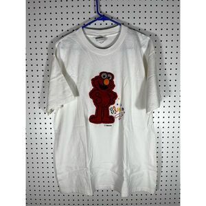 Sesame Street 90’s Elmo shirt size L
